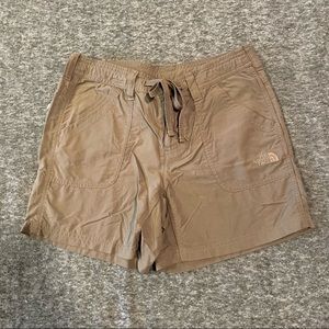 3 for $25 🎉 North Face Women’s Hiking Shorts